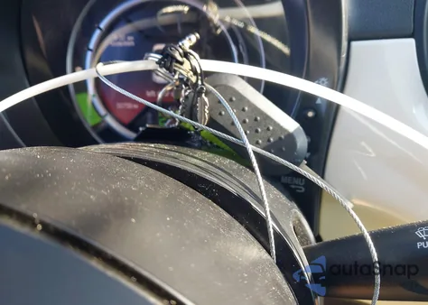 2017 Fiat 500E Battery Electric z USA, uszkodzony, nr VIN 3C3CFFGE8HT575773